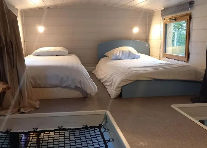 Mini Maison Tiny House Et Son Bain Nordique Figeac